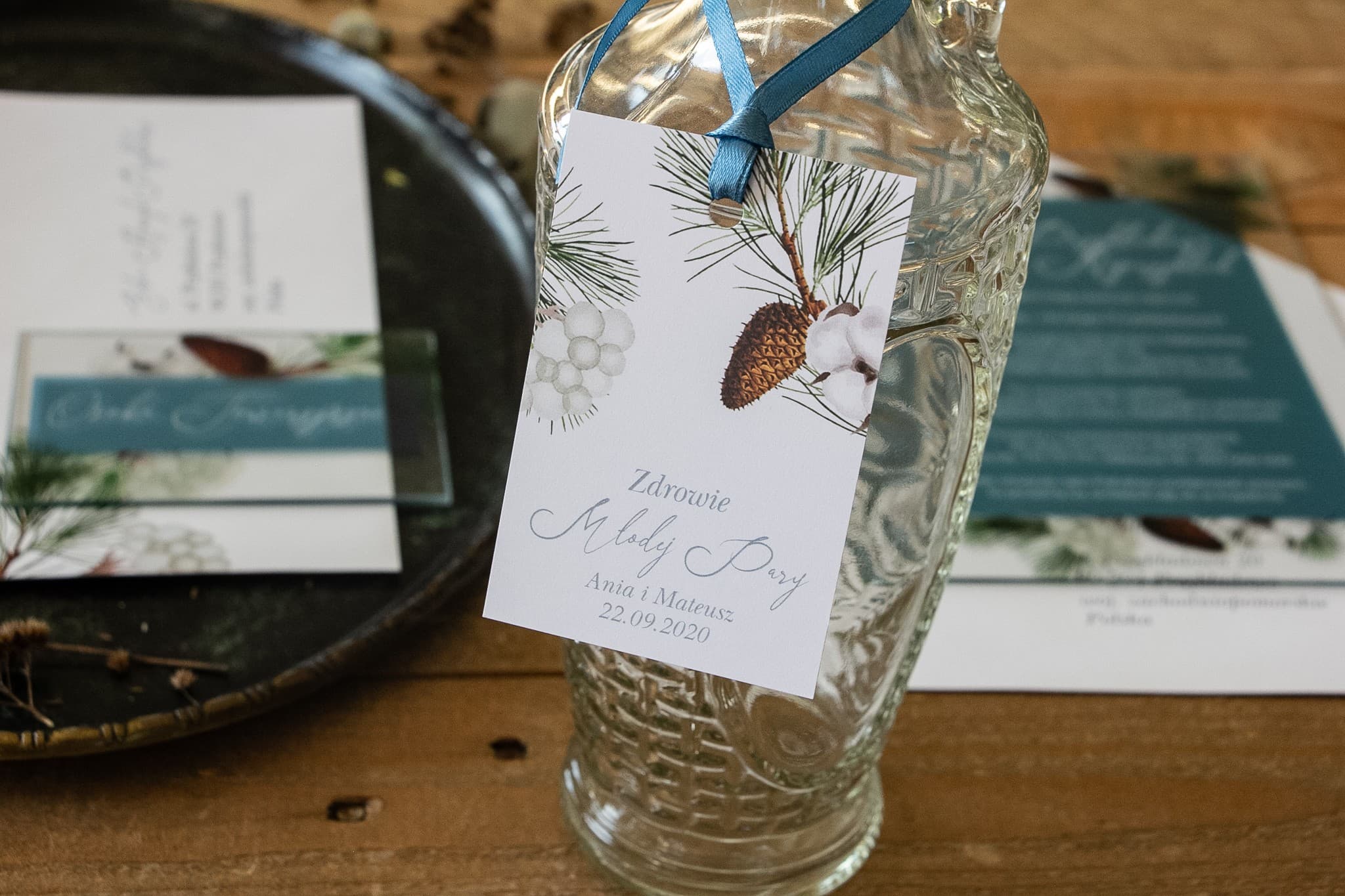 Zawieszki na Wódkę Weselną Bawełna Igliwie | Zimowe Zawieszki na Alkohol Personalizowane | Korani nr 8