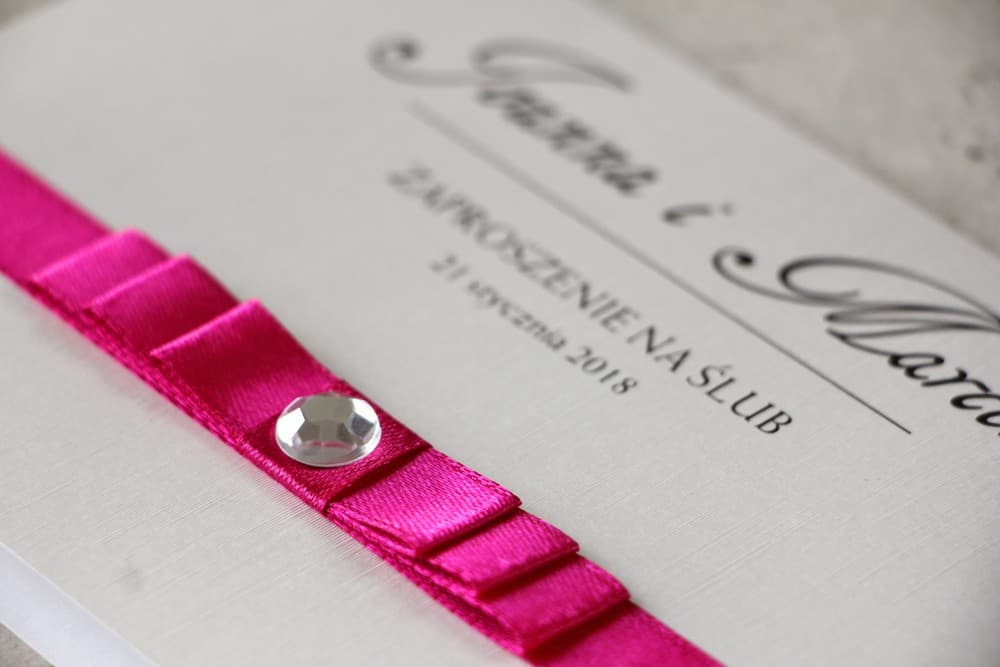 Zaproszenia ślubne glamour z cyrkonią i potrójną kokardą na perłowym papierze – Amaretto nr 8 - 3