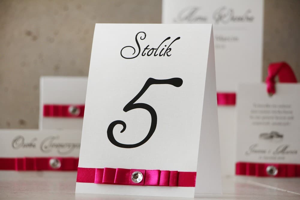 Eleganckie Numery na Stół z Kokardką i Cyrkonią | Numerki na Stoły Weselne, Oznaczenia Stołów | Amaretto nr 8