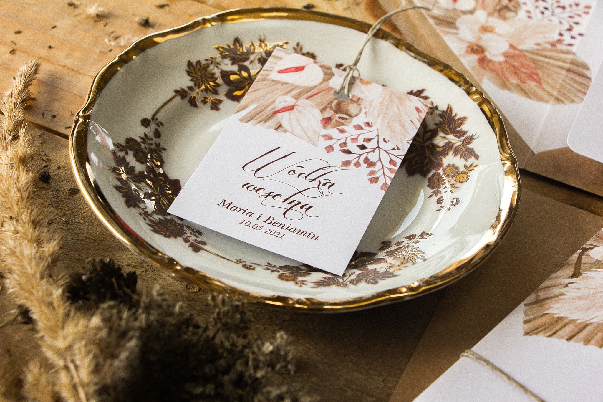 Zawieszki na wódkę weselną Trawa Pampasowa Boho | Etykiety, przywieszki na alkohol | Indygo nr 6