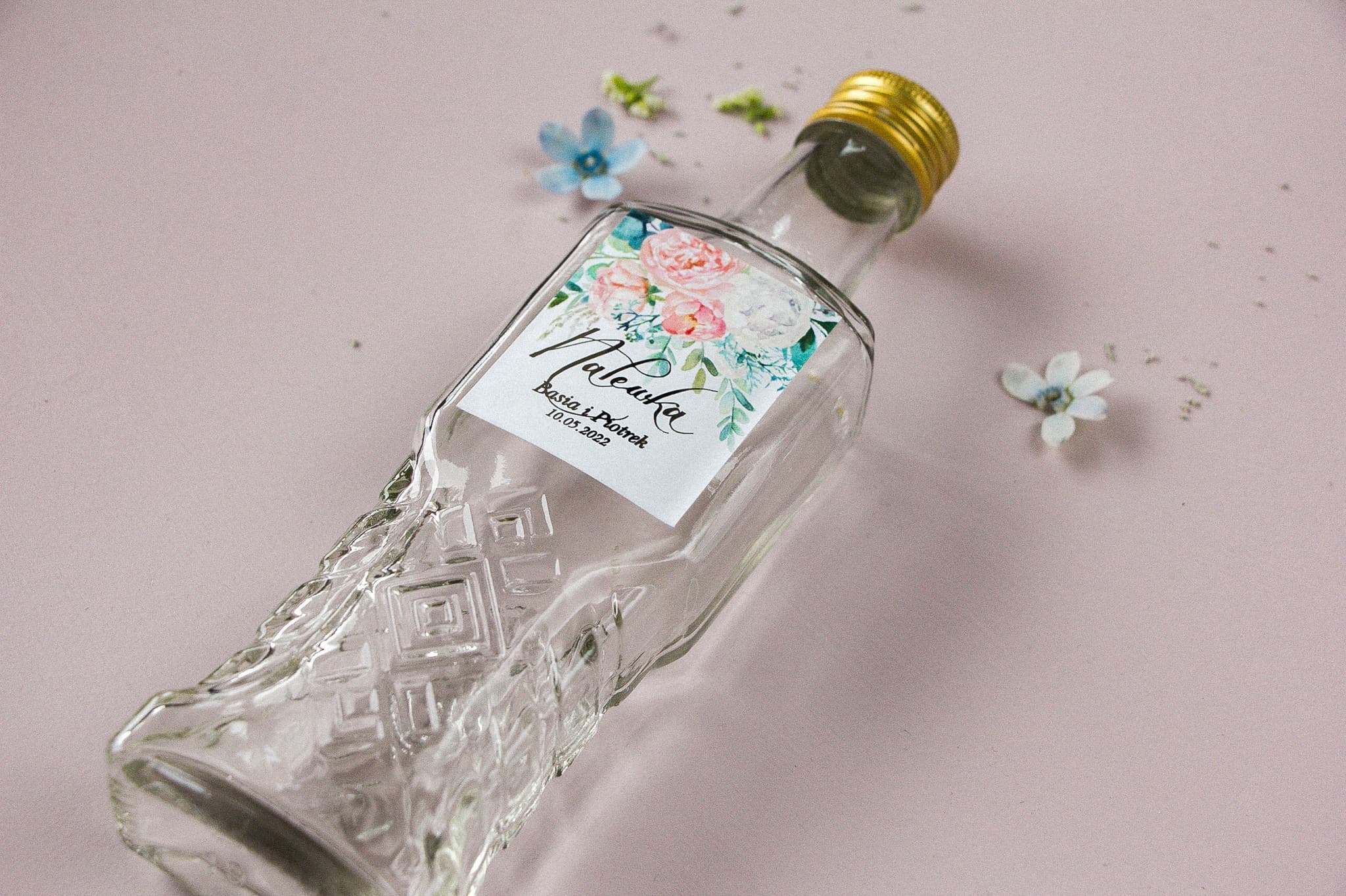 Podziękowania dla gości buteleczka na nalewkę z piwoniami i eukaliptusem Pastelowe nr 8