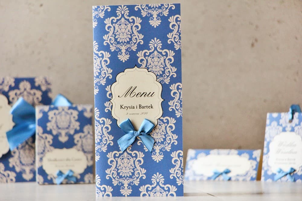 Eleganckie Menu Weselne Barokowe Granatowe ze Wstążką | Klasyczna Karta Menu na Stół Weselny | Ornament nr 2