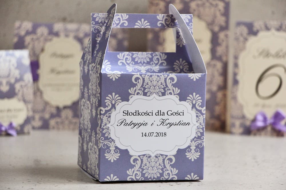 Eleganckie Pudełko na Ciasto z Personalizacją Pudrowy Róż i Wrzos | Pudełka na Ciasto Weselne dla Gości | Ornament nr 3