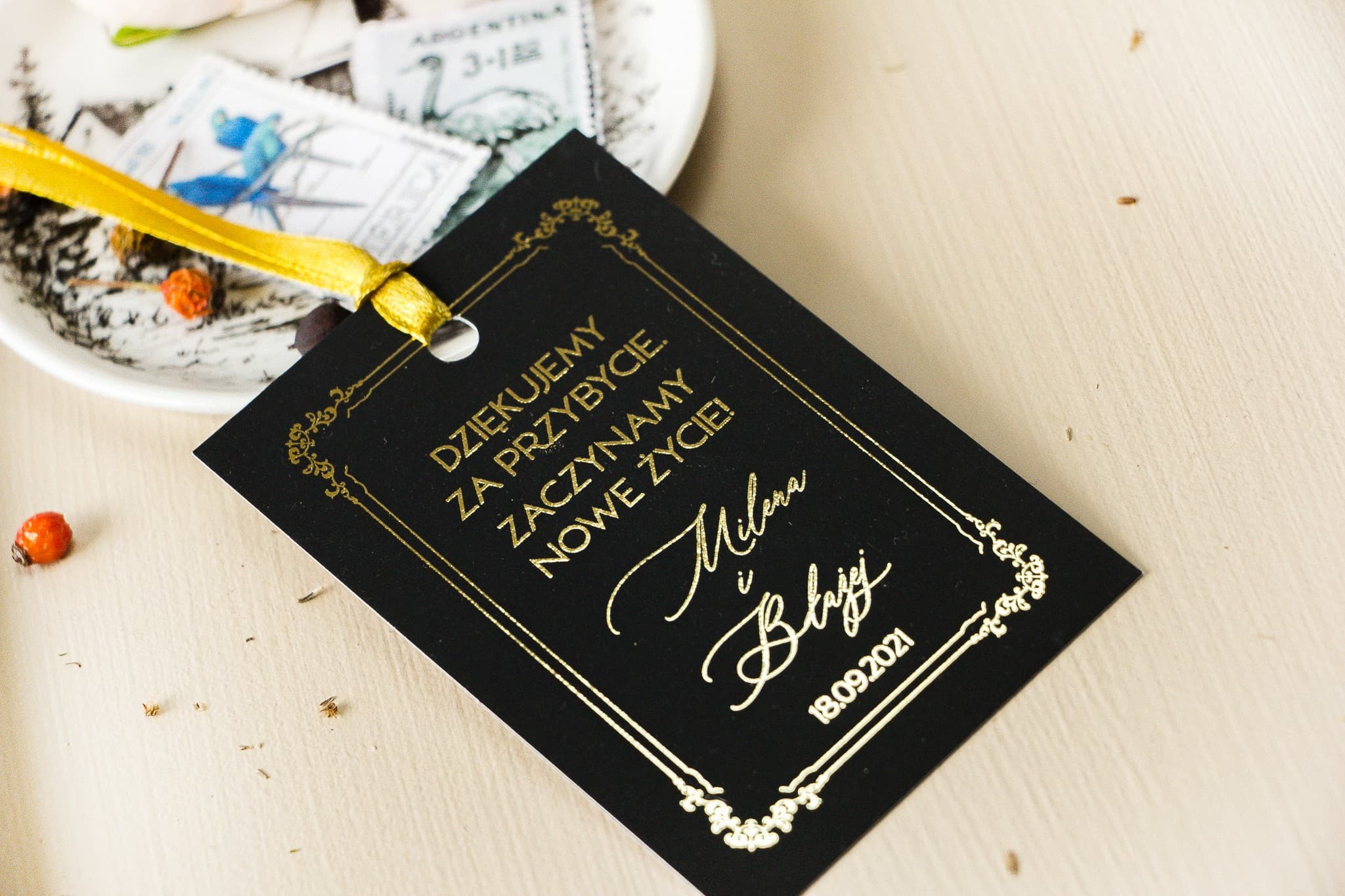 Eleganckie Zawieszki na Alkohol ze Złoceniem | Czarne Zawieszki na Wódkę Weselną Glamour | Sand nr 2