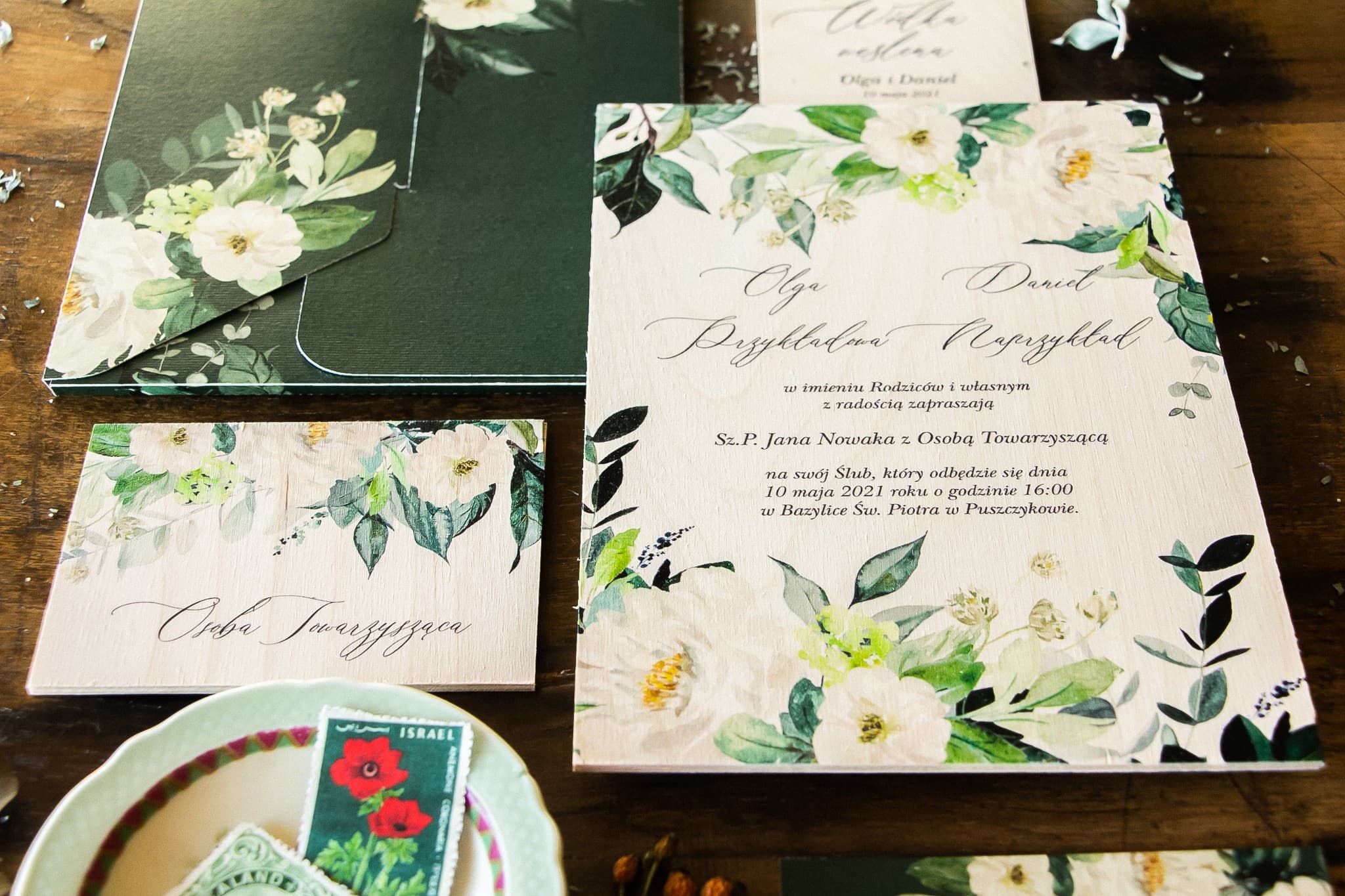 Próbka zaproszenia ślubnego na szkle z etui w kolorze butelkowej zieleni Topaz nr 2