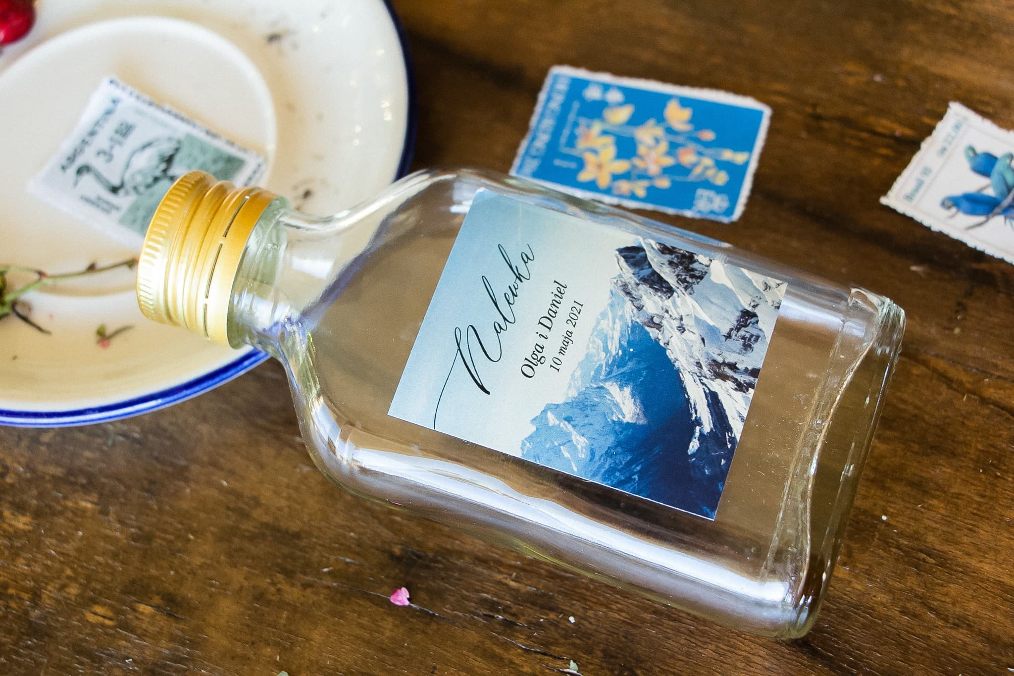 Podziękowania dla gości w formie buteleczek na nalewkę z motywem gór Topaz nr 1 - 3