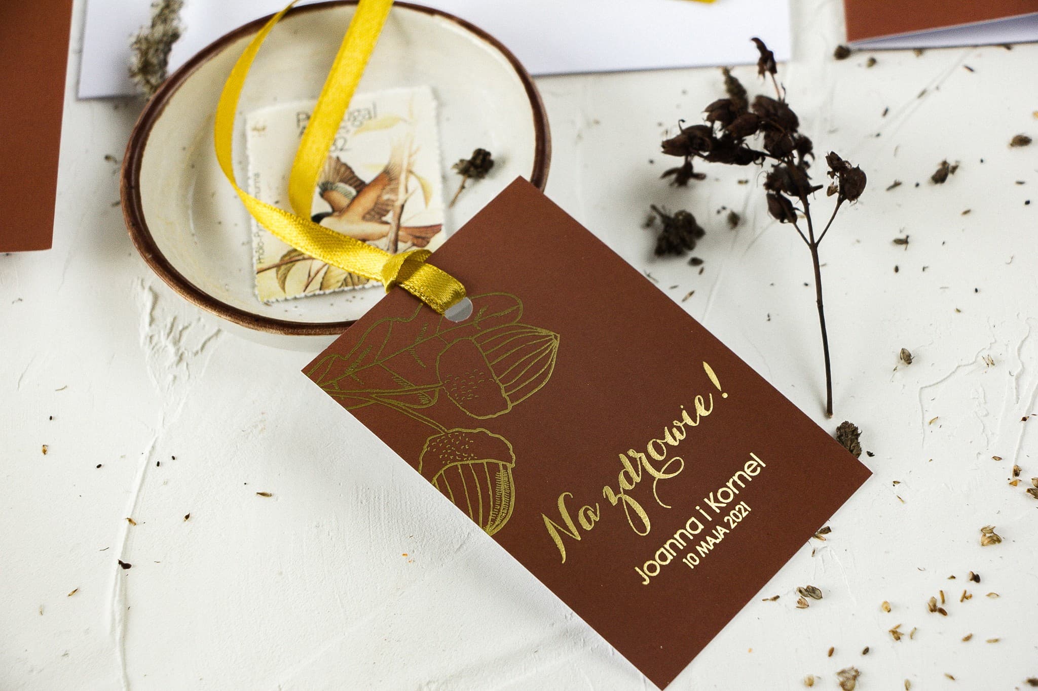 Złocone Zawieszki na Wódkę z Żołędziami | Ozdoby na Butelki, Zawieszki na Alkohol Weselny | Pattern nr 1