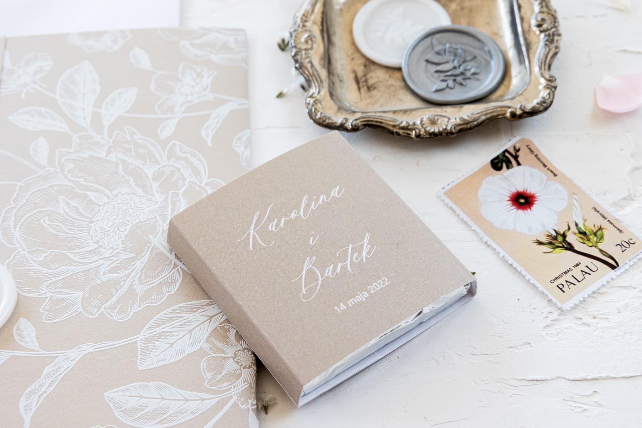 Personalizowane Czekoladki Ślubne Beżowe | Eleganckie Podziękowania dla Gości Weselnych | Kolekcja Nefryt nr 4