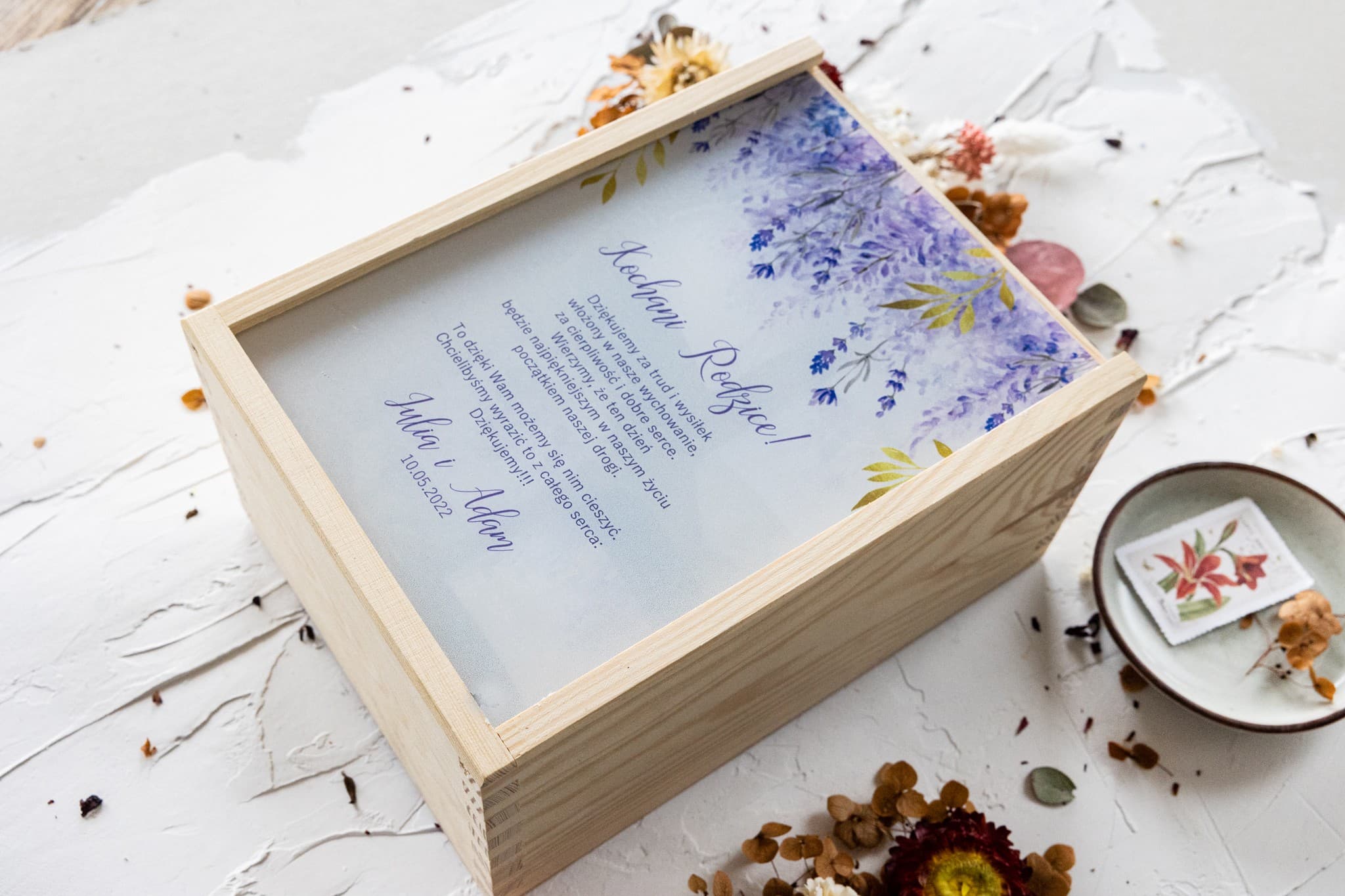 Elegancka Skrzynka z Wrzosami i Świecami Sojowymi | Prezent i Podziękowania dla Rodziców | Rubin nr 5