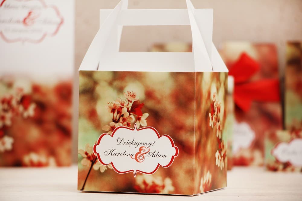 Pudełko na Ciasto z Motywem Kwiatów Wiśni i Personalizacją | Podziękowania dla Gości, Opakowania Weselne | Felicja nr 8