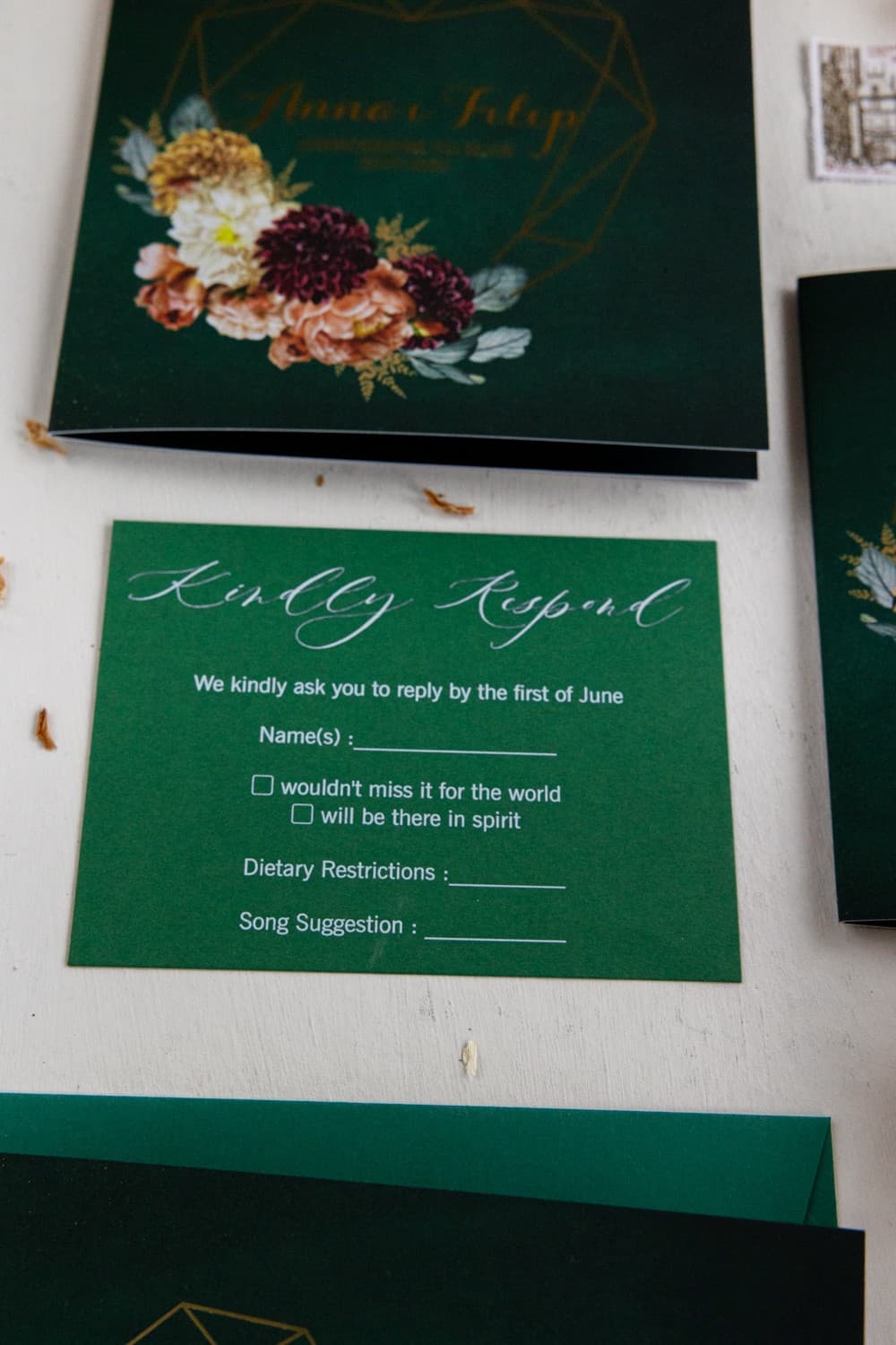 Eleganckie bileciki z białym nadrukiem | Podziękowania dla Gości, Zawieszki na prezenty | Szafirowe nr 12