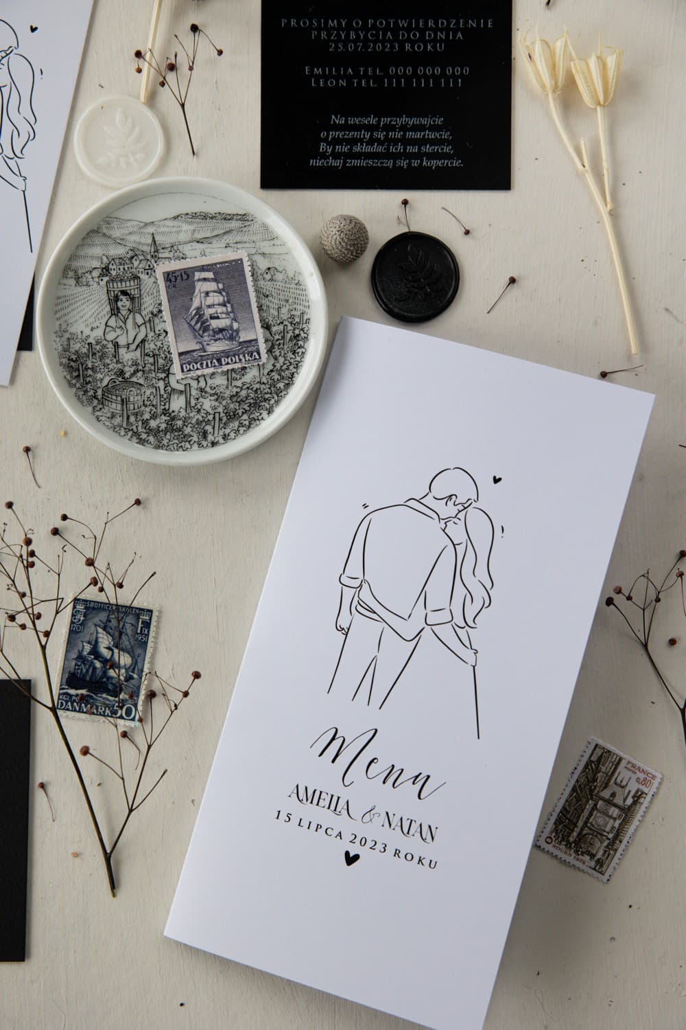 Eleganckie menu weselne z grafiką Pary Młodej, sztywny papier | Menu na stół weselny, karta dań | Magnolia nr 1