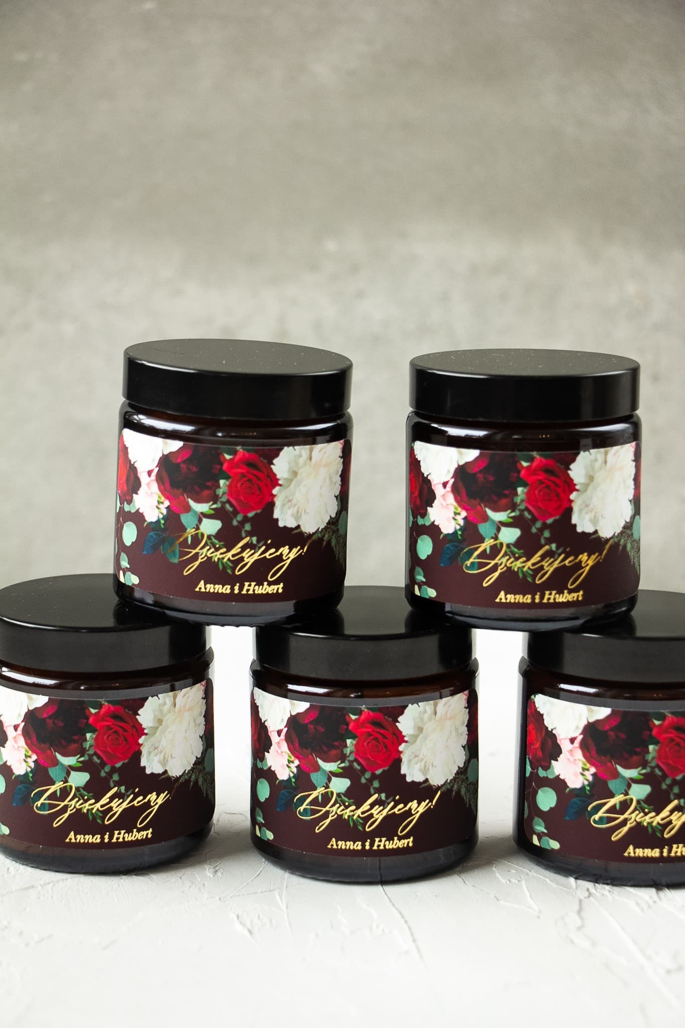 Świeczka Sojowa Szafirowe nr 9 – Złocona Etykieta i Podziękowanie dla Gości