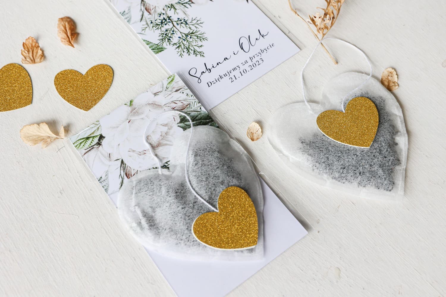 Podziękowania dla gości herbata serce z bordowymi kwiatami - Rubin nr 6 - 2