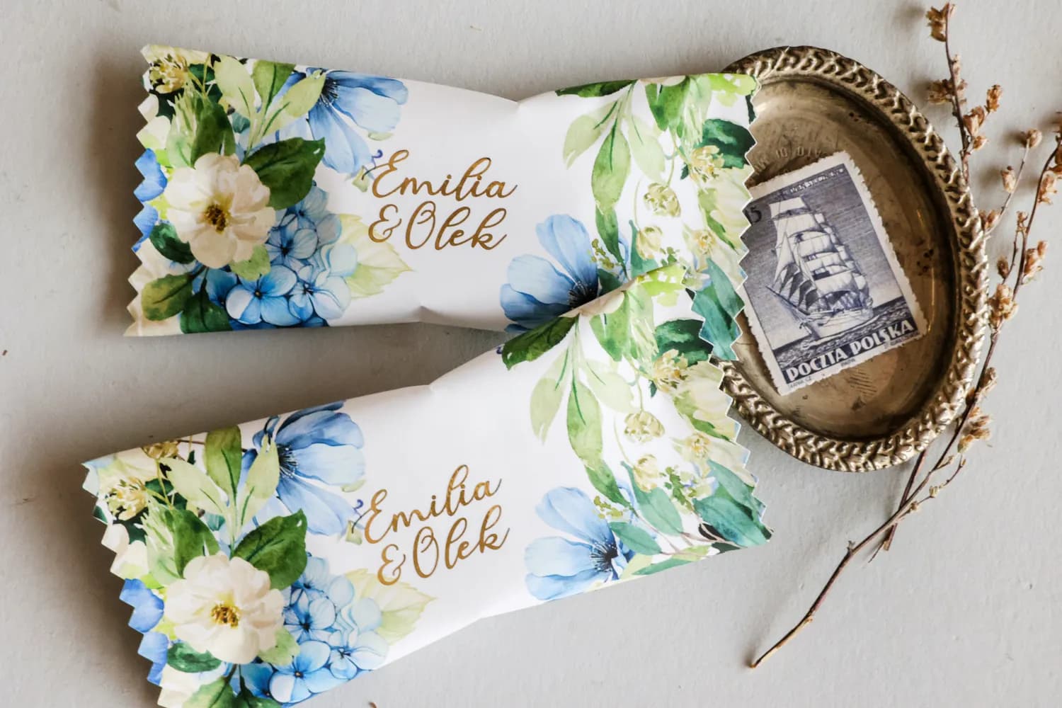 Podziękowania dla gości czekoladki złocone z błękitnymi kwiatami Rubin nr 13 - 3