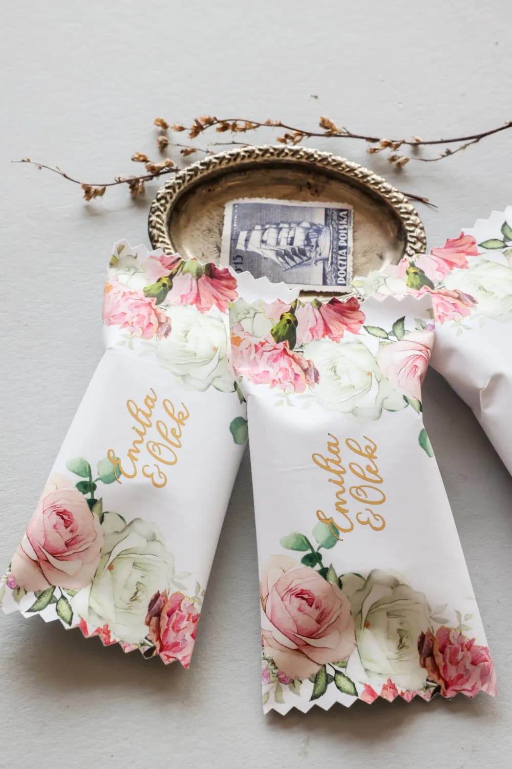 Podziękowania dla gości – złocone czekoladki z różowymi różami Rubin nr 9 - 3