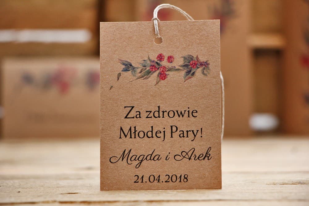 Rustykalne Zawieszki na Wódkę Weselną z Motywem Jeżyn, Eko Papier | Personalizowane Przywieszki na Alkohol | Owoce Leśne nr 1
