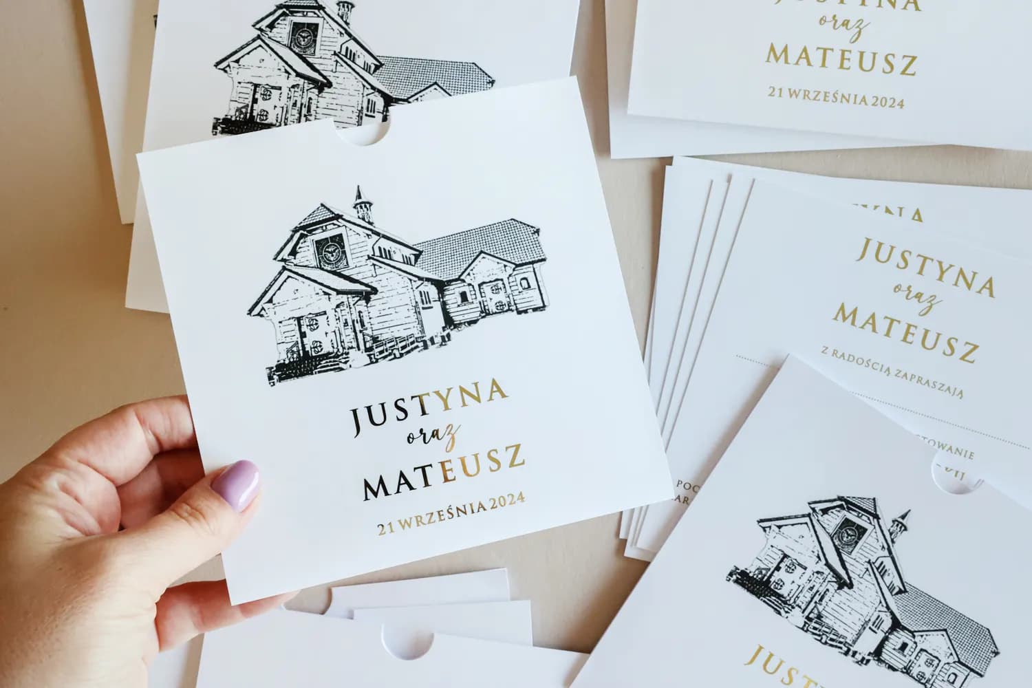 Zaproszenia ślubne w etui minimalistyczne ze złoceniem i folią soft touch – Mokait nr 1 - 4