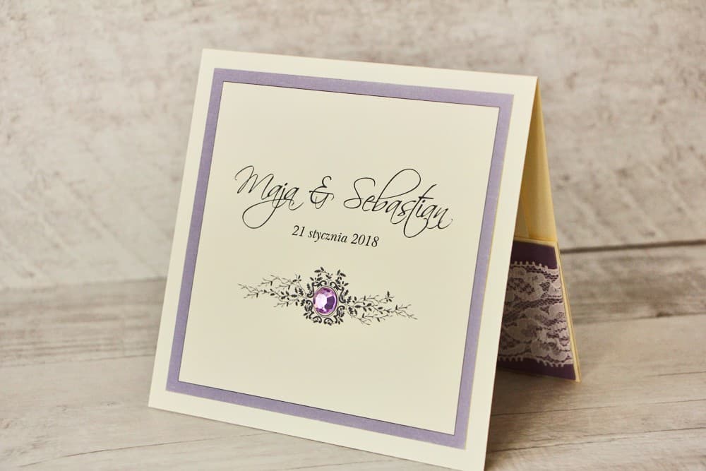 Kwadratowe zaproszenia ślubne glamour z koronką, cyrkonią i srebrnym papierem – Z Koronką nr 3 - 3