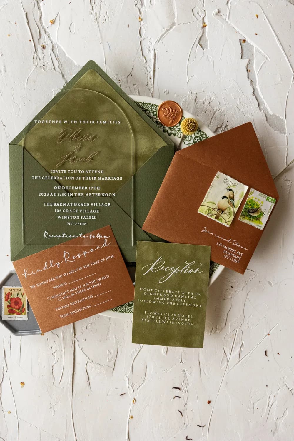 Zaproszenie na Wesele Model PR22 – Złocony Łuk na Pleksi z Zielonym Welurem - 2