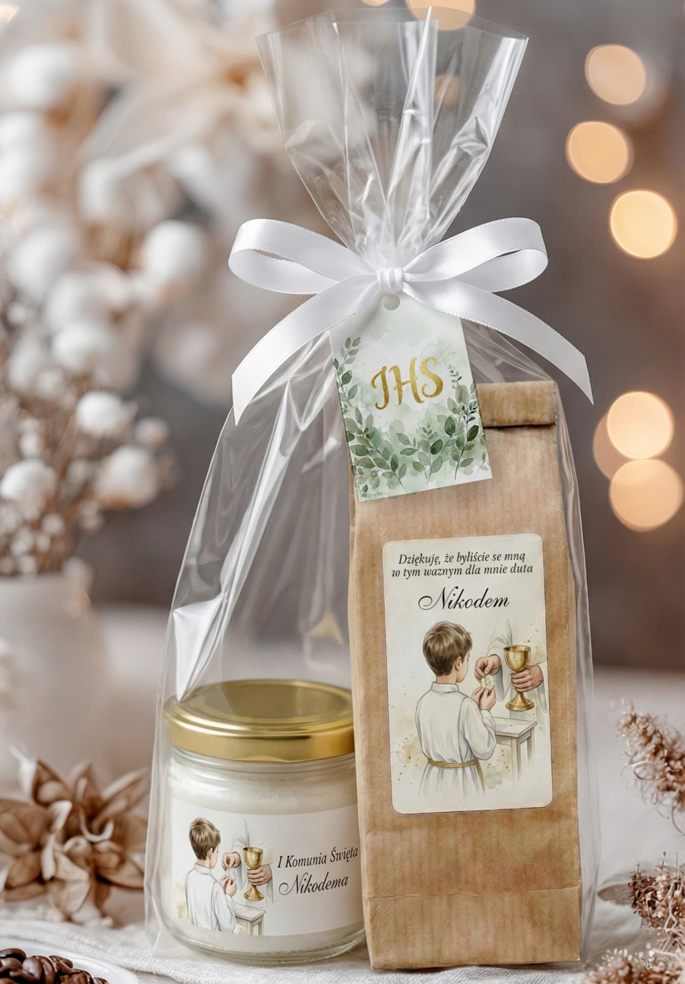 Upominki komunijne herbata ze świeczką, ilustracja chłopca przy Komunii | podziękowania dla gości | Matylda nr 20