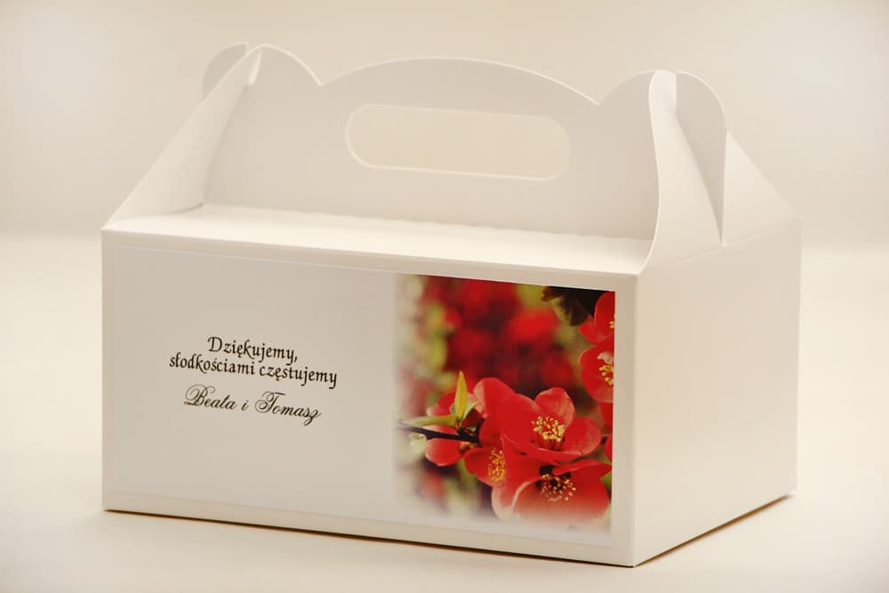 Prostokątne pudełko na ciasto z uchwytem i motywem czerwonych kwiatów | Pudełka na ciasto weselne dla gości | Elegant nr 15
