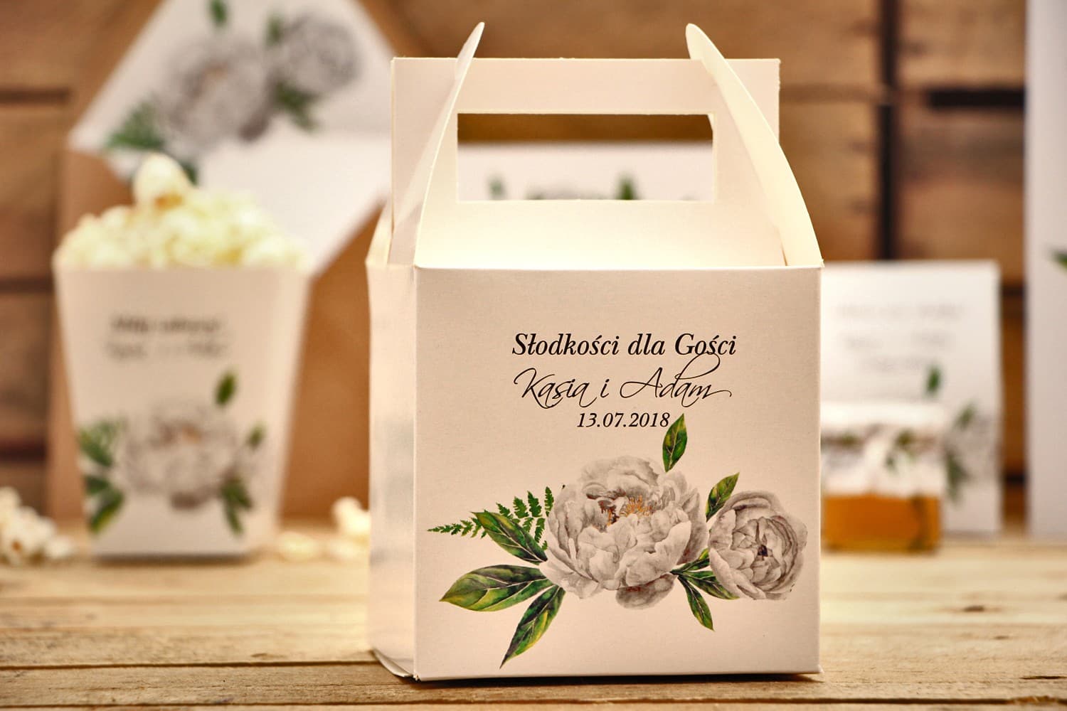 Pudełka na ciasto weselne z rączką Piwonie | Personalizowane podziękowania dla gości | Kalia nr 8