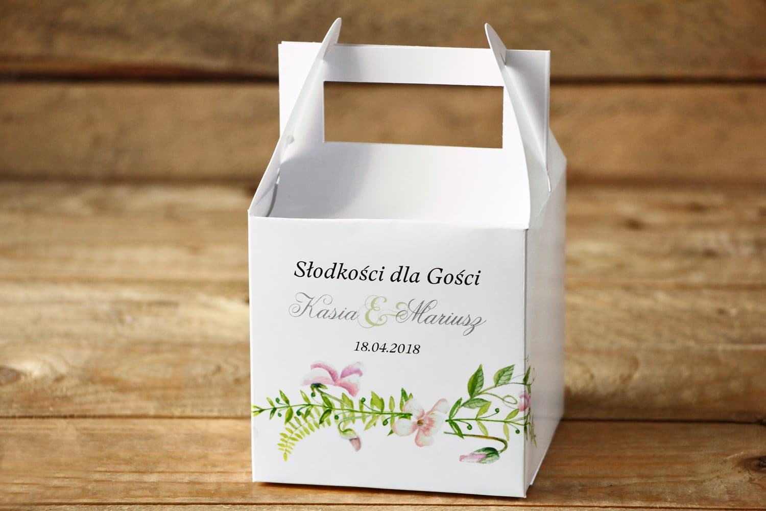 Pudełko na ciasto weselne z rączką, personalizowane | Opakowania na ciasto dla gości | Malowane Kwiaty nr 26