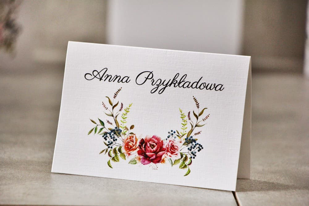 Winietki Ślubne Pistacjowe nr 11 – Lniane Wizytówki na Stół z Motywem Róż