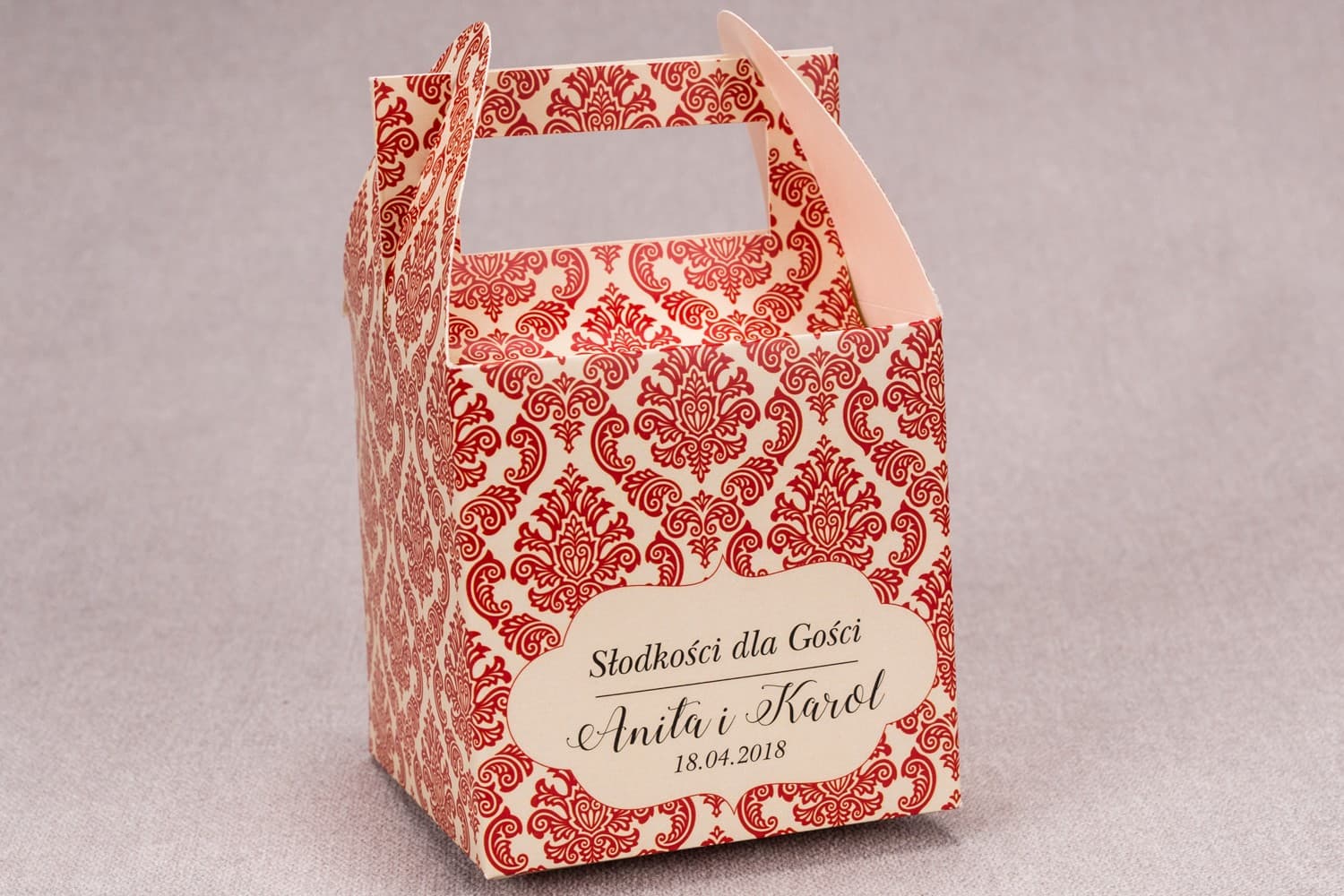 Pudełko na ciasto weselne z rączką, personalizowane | Eleganckie opakowanie dla gości | Madras nr 5