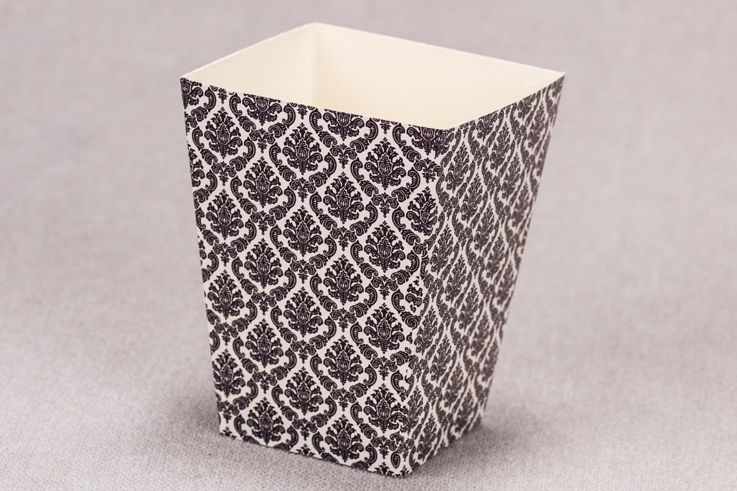 Eleganckie Pudełko na Popcorn Słodycze z Ornamentem | Podziękowania dla Gości Weselnych | Madras nr 1