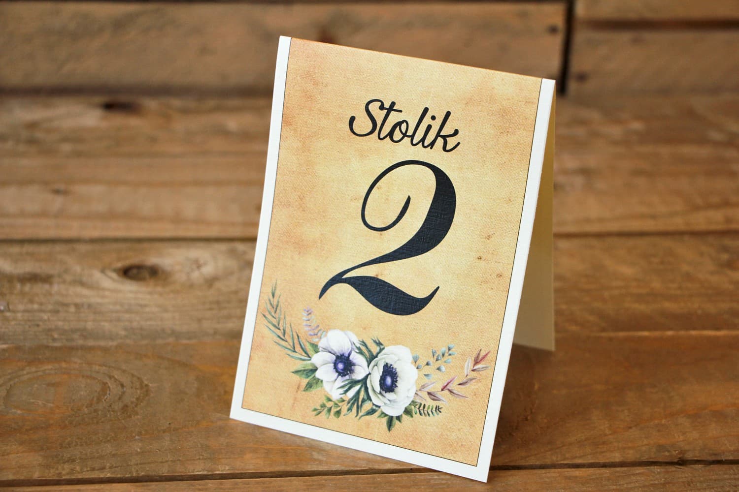 Rustykalne Numerki na Stół z Anemonami | Stojące Numery na Stół Weselny | Karmelowe nr 7