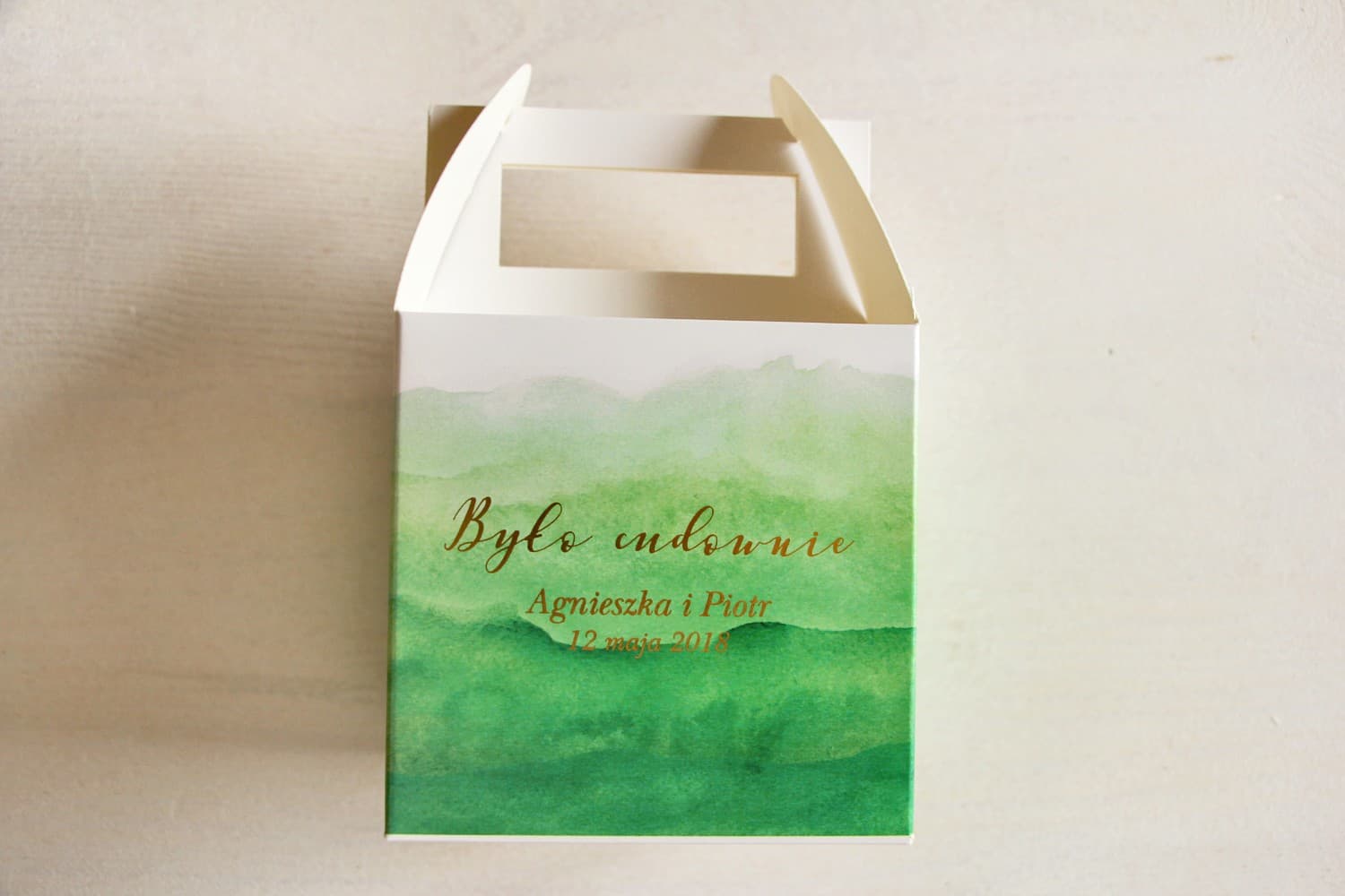 Zielone Pudełko na Ciasto Weselne Akwarela Złocone | Personalizowane Opakowania dla Gości | Delfina nr 4