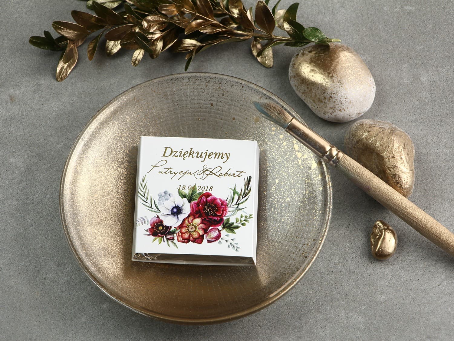 Złocone Czekoladki z Bordowymi Anemonami | Podziękowania dla Gości Weselnych Glamour | Cykade nr 7