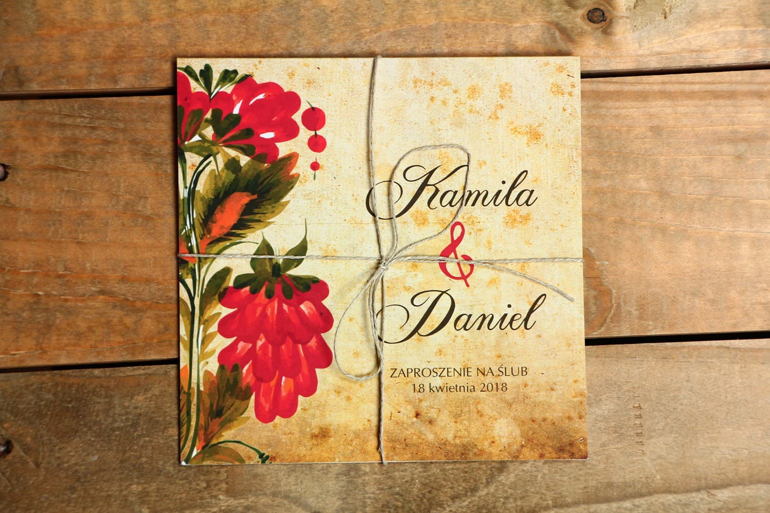 Zaproszenia ślubne w stylu folk z barwnymi kwiatami i sznurkiem Folk nr 7