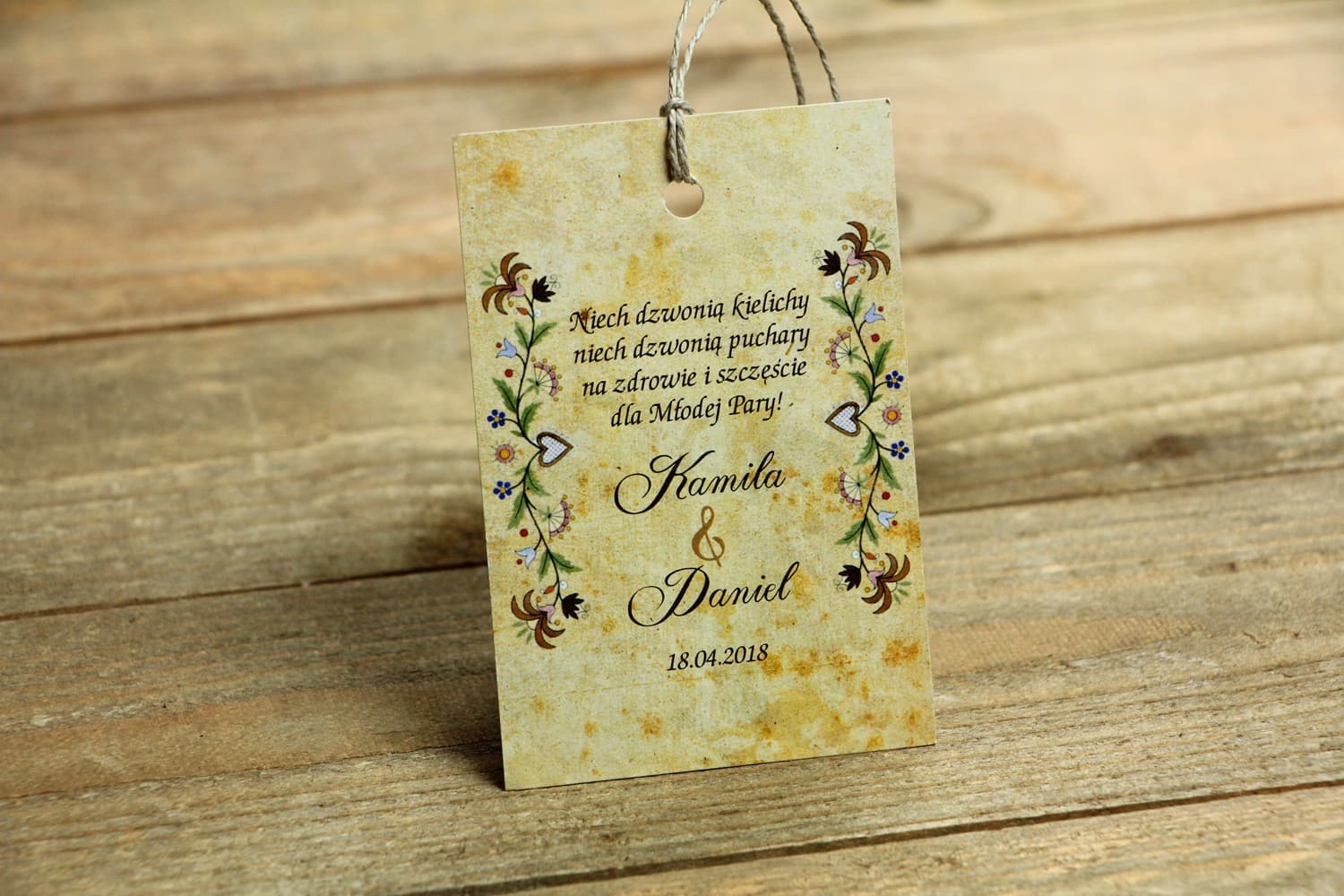 Ludowe Zawieszki na Wódkę z Motywem Kaszubskim | Personalizowane Przywieszki na Alkohol | Folk nr 3