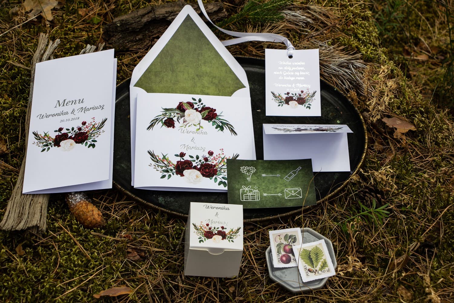 Zaproszenia ślubne z bordowymi piwoniami i eleganckim złoceniem – Orini nr 3 - 3