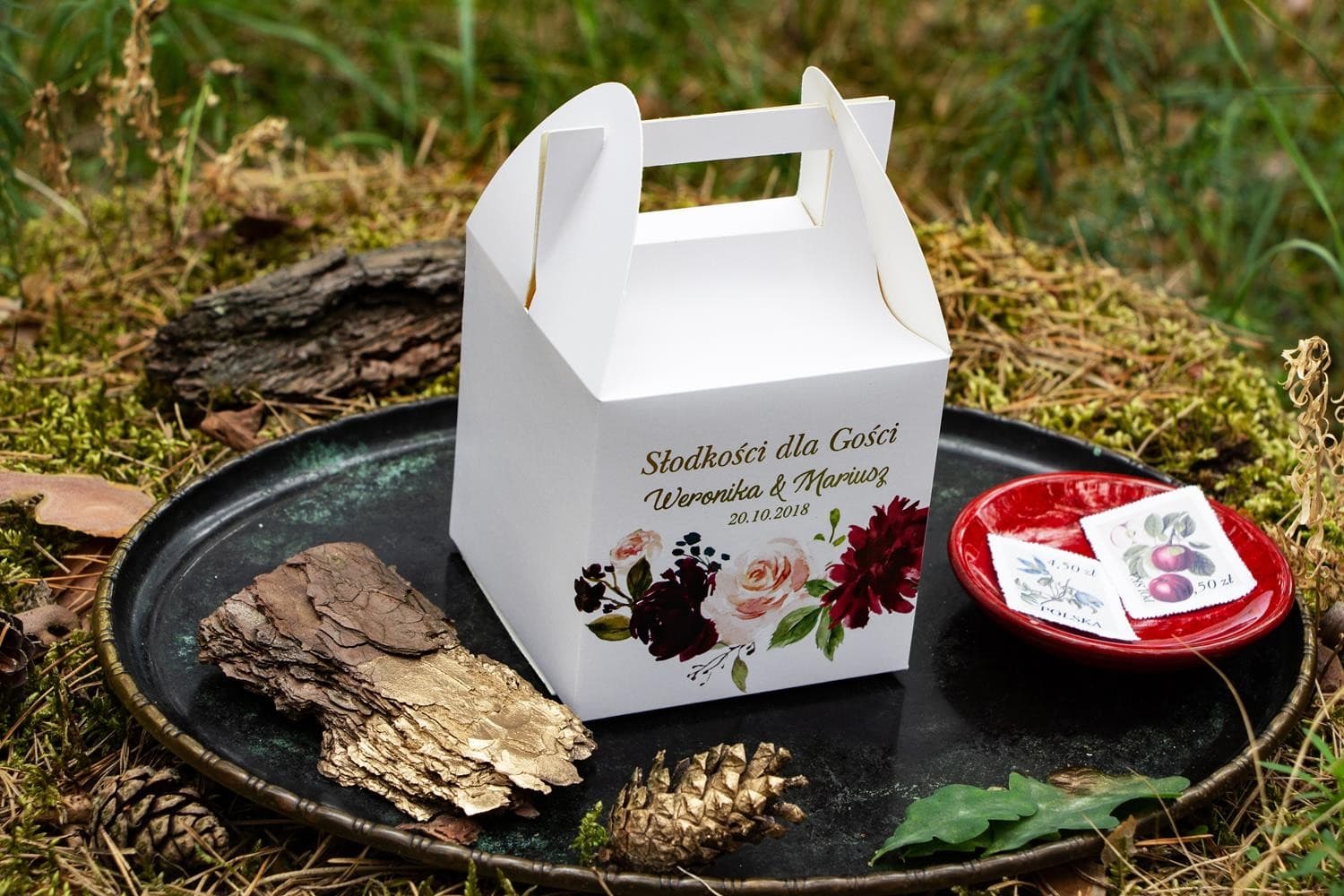 Złocone Pudełko na Ciasto Weselne z Piwoniami | Personalizowane Opakowania dla Gości | Orini nr 1