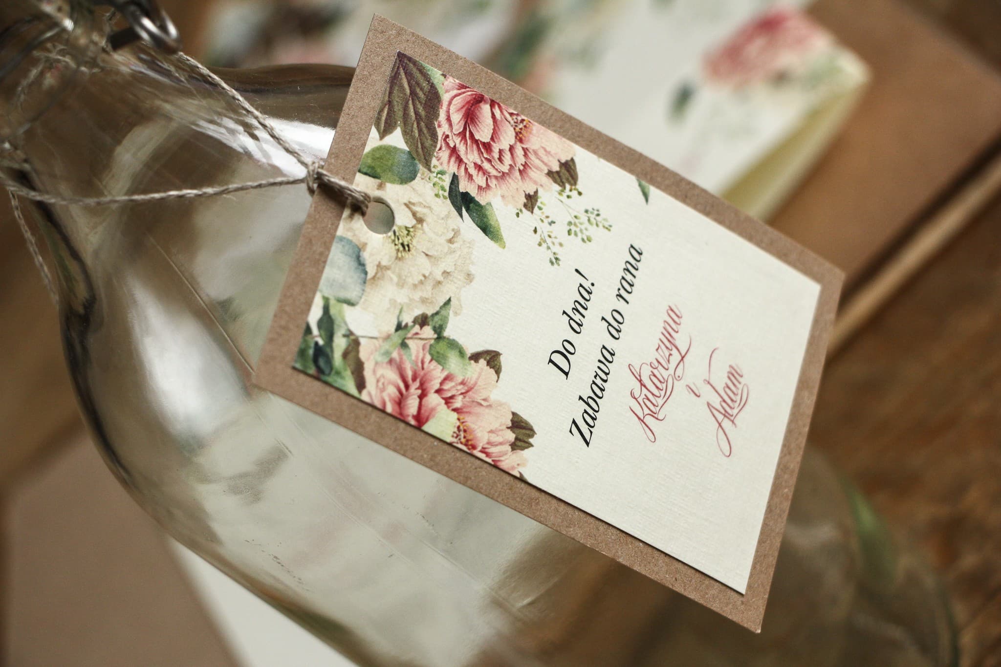 Eko Zawieszki na Wódkę Kraft, Kwiaty Piwonie | Personalizowane Etykiety na Alkohol | Kraft nr 2