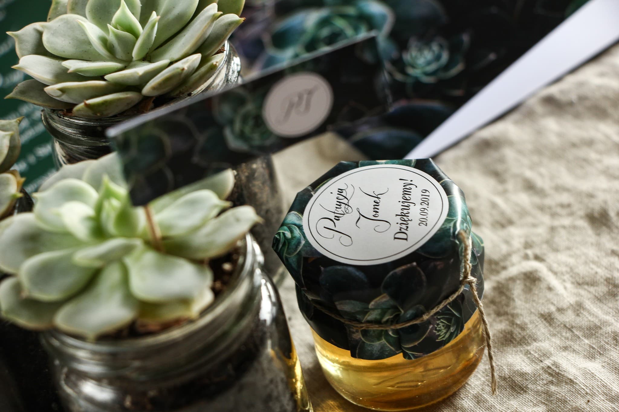 Naturalny Miód w Słoiczku Botanik nr 3 – Słodkie Podziękowanie z Eukaliptusem