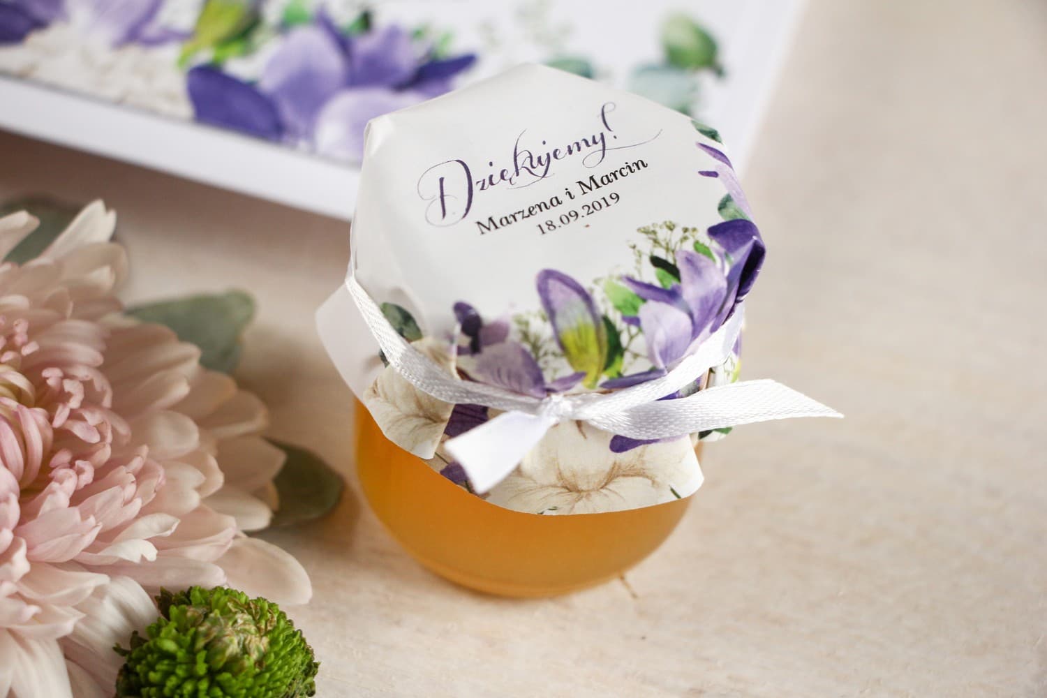 Polski Miód w Słoiczku Aurum nr 1 – Słodkie Podziękowanie z Piwonią i Frezją