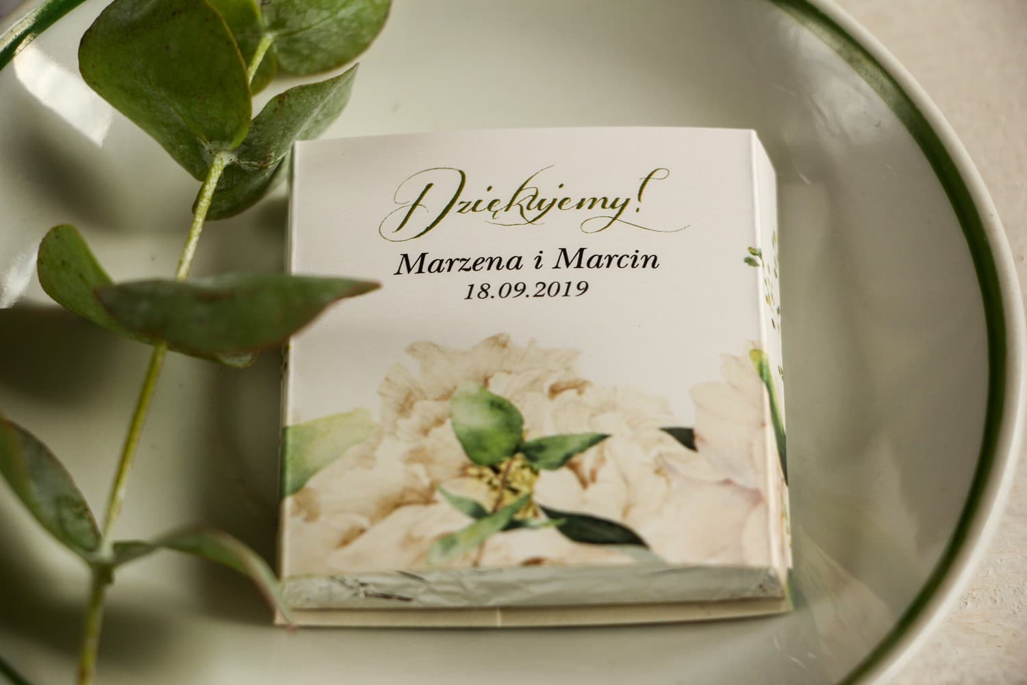 Czekoladki Ślubne z Piwonią i Eukaliptusem | Słodkie Podziękowania dla Gości Weselnych | Aurum nr 3