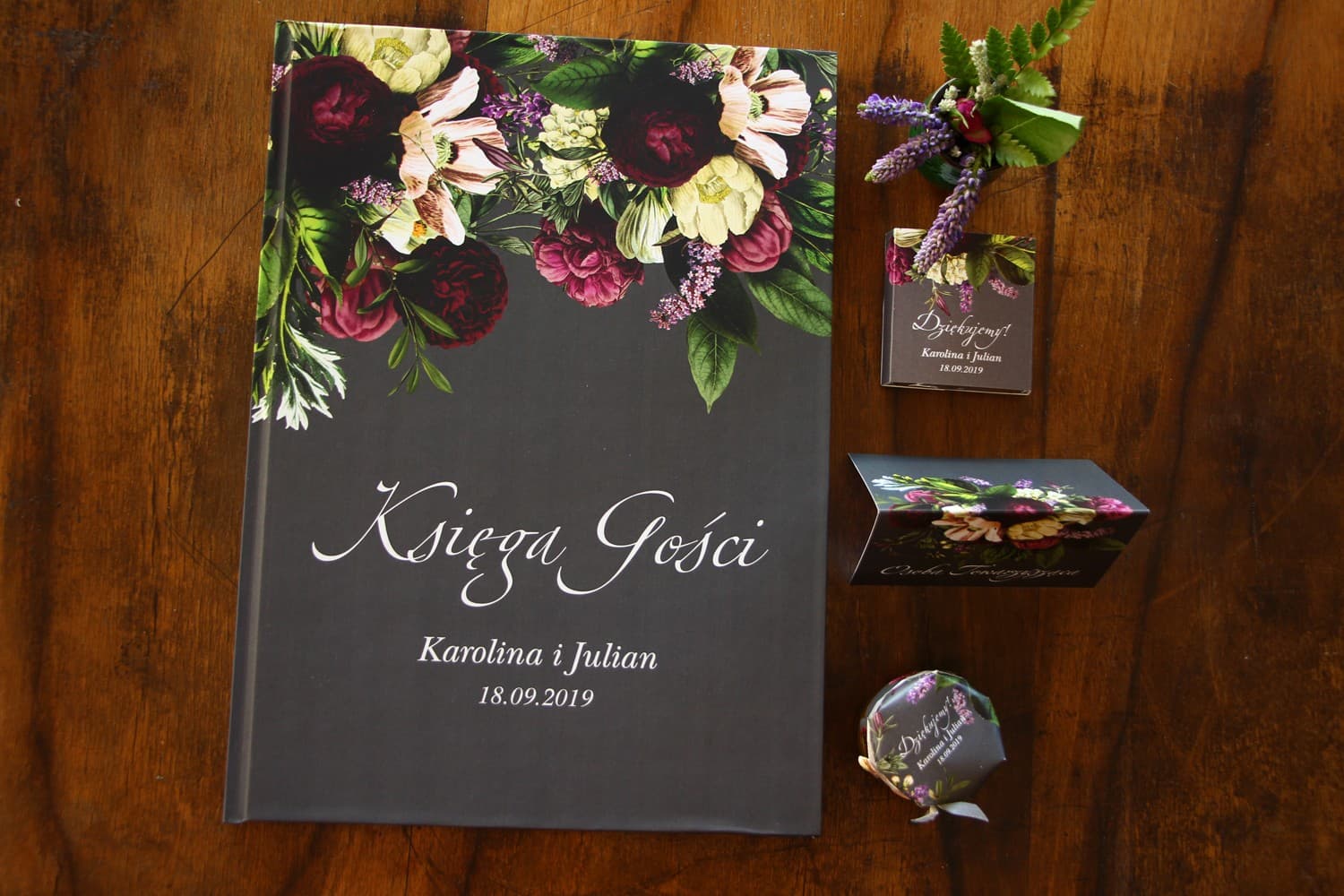 Księga Gości z Ankietą i Kwiatami | Personalizowana Weselna Księga Wpisów Vintage | Eteryczne nr 2