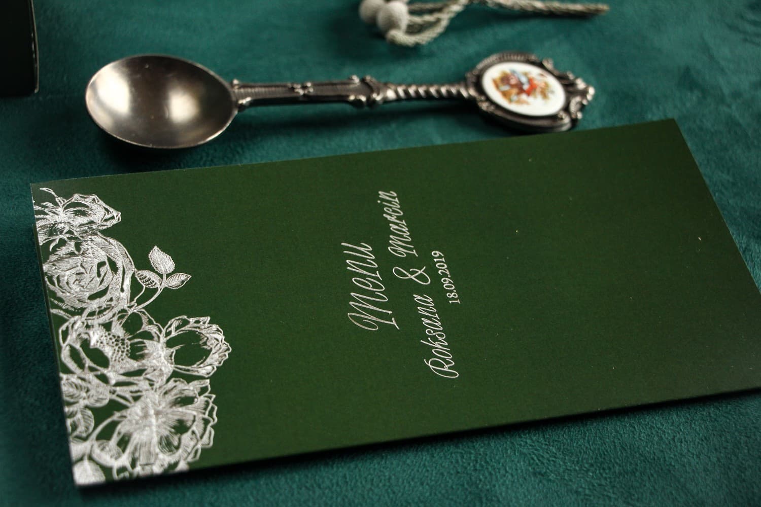 Eleganckie Menu Weselne Zielone Srebrzone | Karta Menu na Stół Glamour | Mikado Nr 3