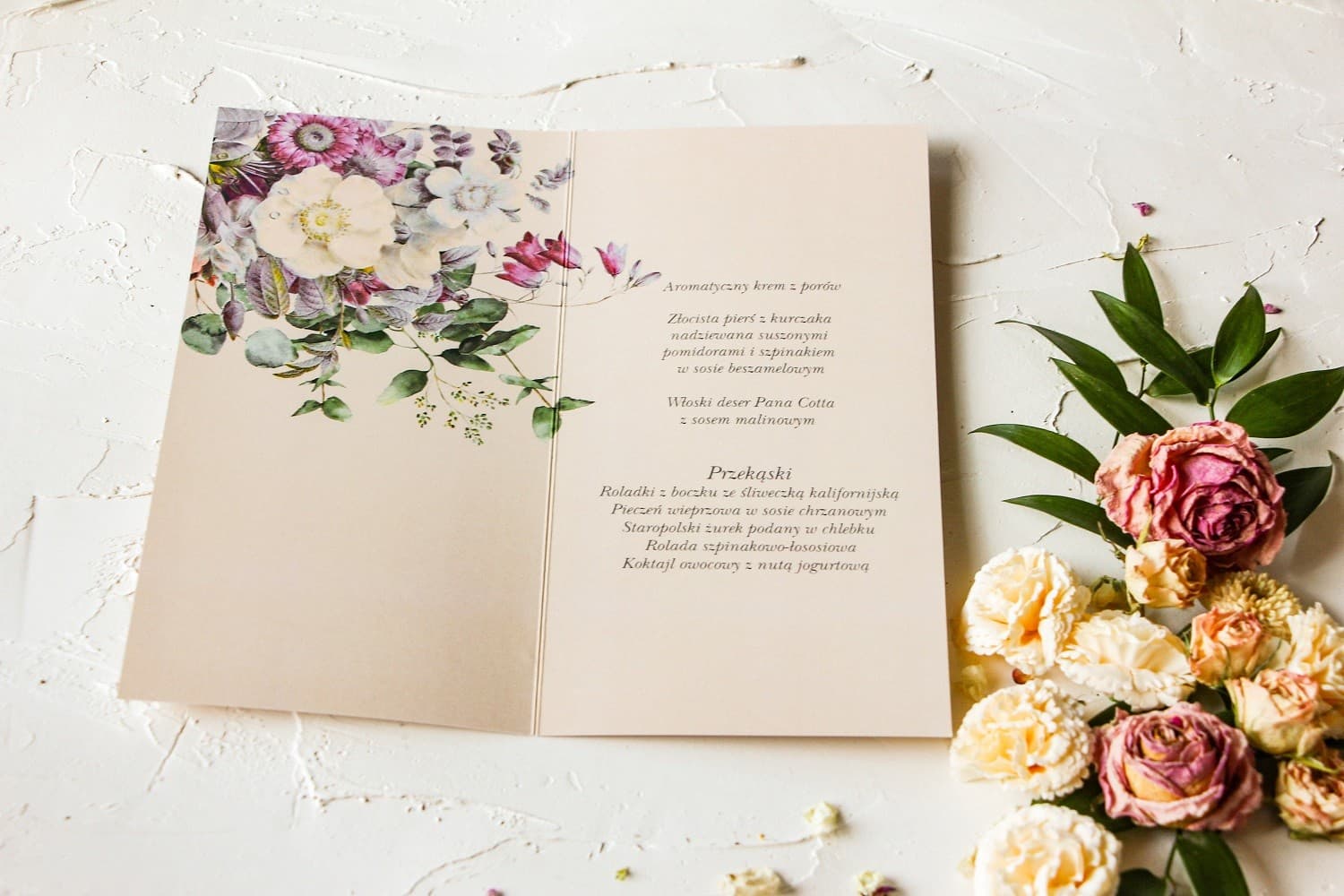 Eleganckie Menu Weselne Srebrzone z Kwiatami | Karta Dań na Stół Glamour | Pastelowe Nr 4 - 3