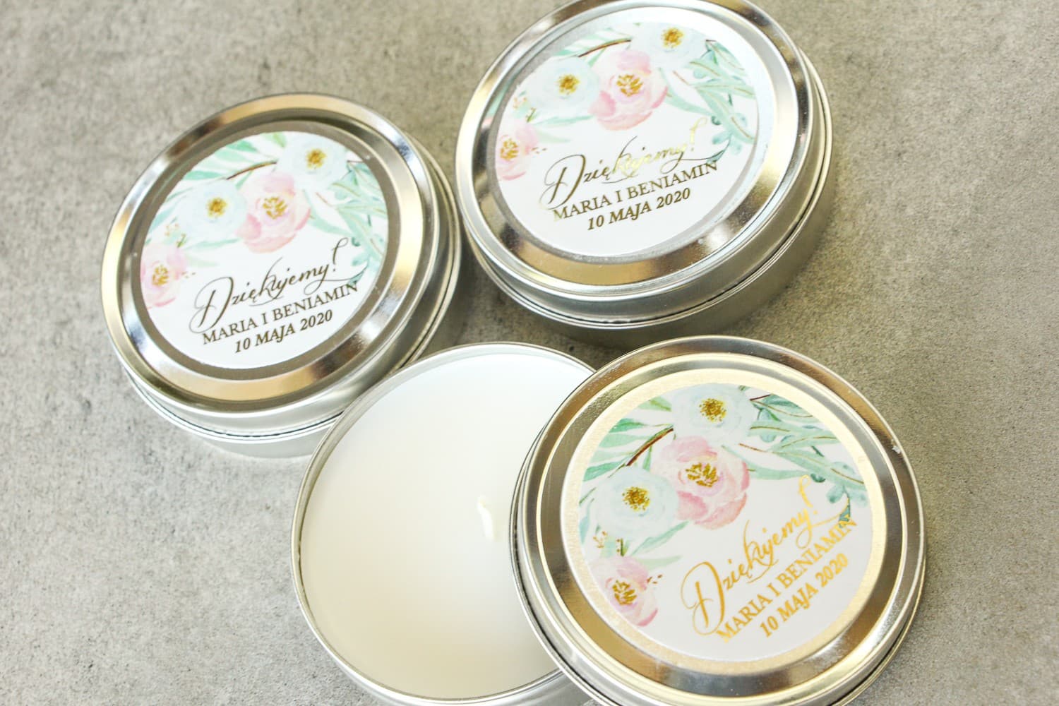 Sojowa Świeczka w Puszce Flores nr 1 – Złocone Podziękowanie w Stylu Glamour