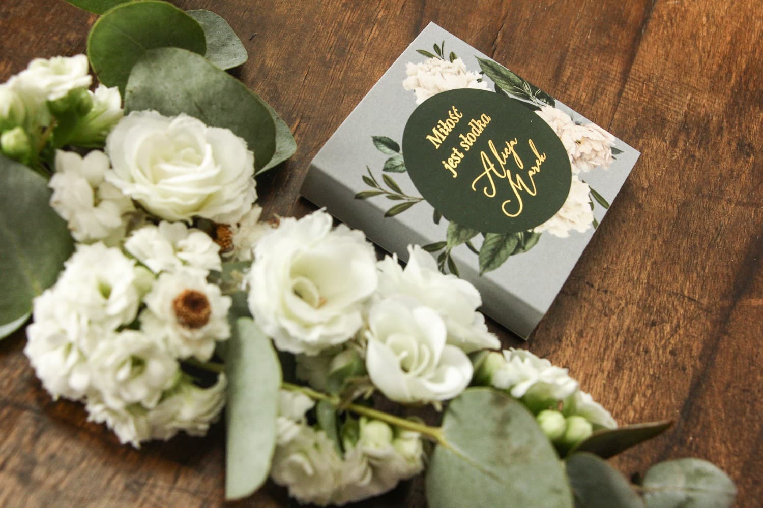 Złocone Czekoladki Ślubne z Piwoniami | Eleganckie Podziękowania dla Gości Weselnych | Soreli nr 1