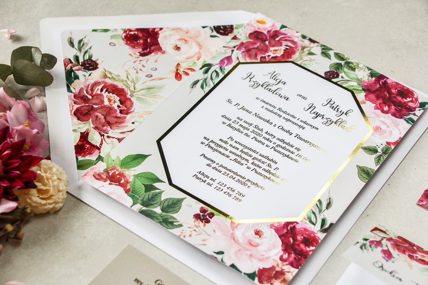 Próbka Zaproszenia z Piwoniami i Złoceniem | Próbki Zaproszeń Ślubnych Geometryczne | Lotus nr 2