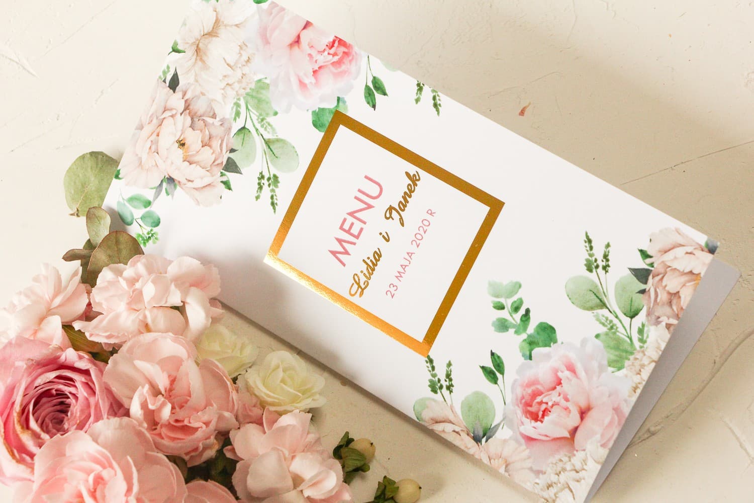 Złocone Menu Weselne z Piwoniami, Personalizowane Karty Dań | Eleganckie Menu Ślubne | Avril Nr 3