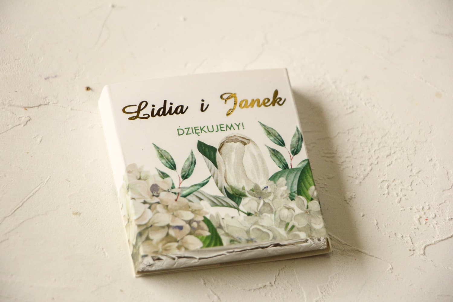 Złocone Czekoladki Ślubne z Hortensją | Personalizowane Podziękowania dla Gości Weselnych | Avril nr 2